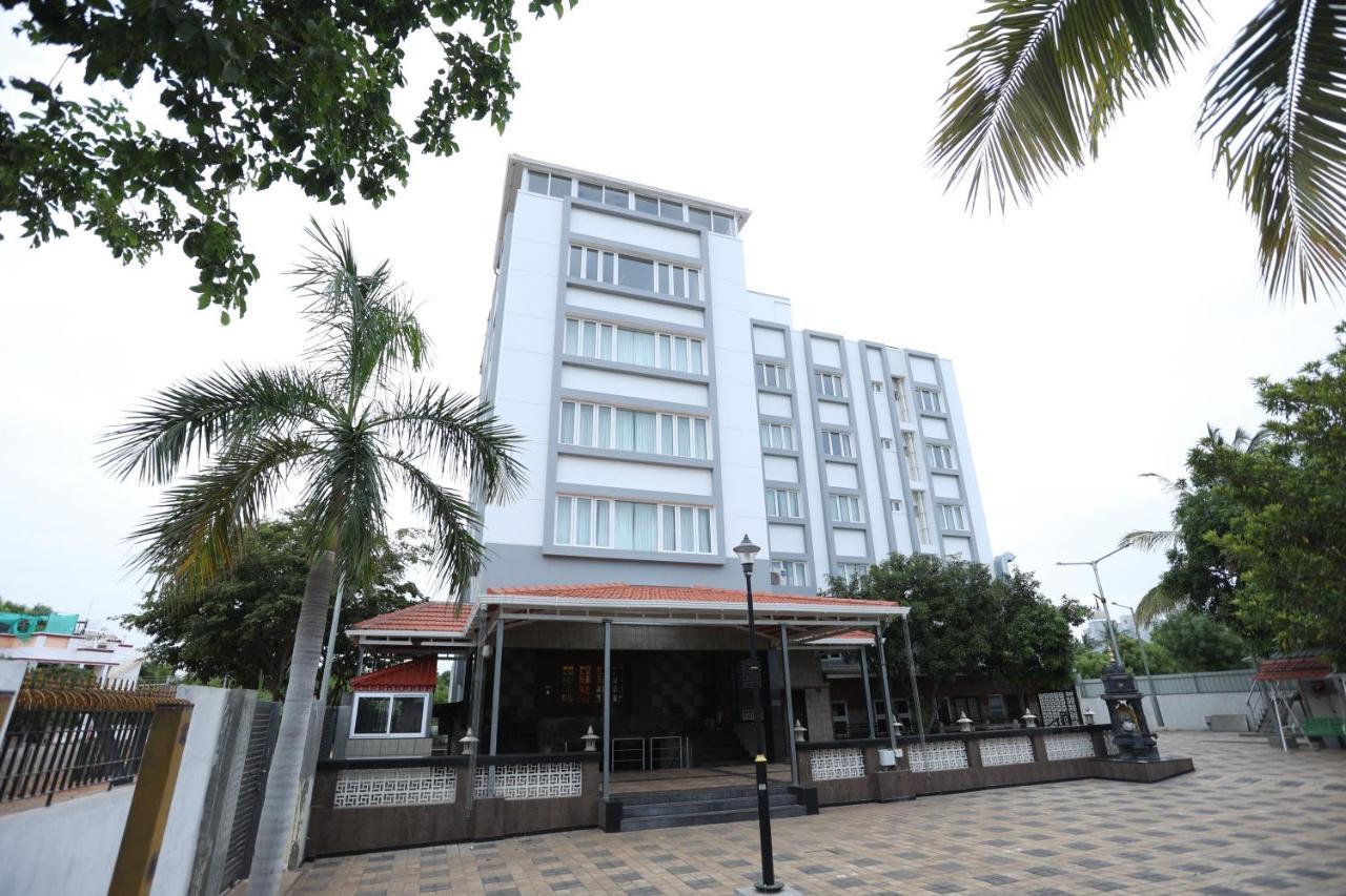 Minas Manor Hotel Tiruchirappalli Exterior photo