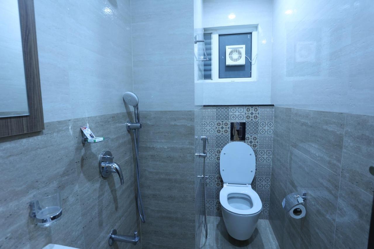 Minas Manor Hotel Tiruchirappalli Exterior photo